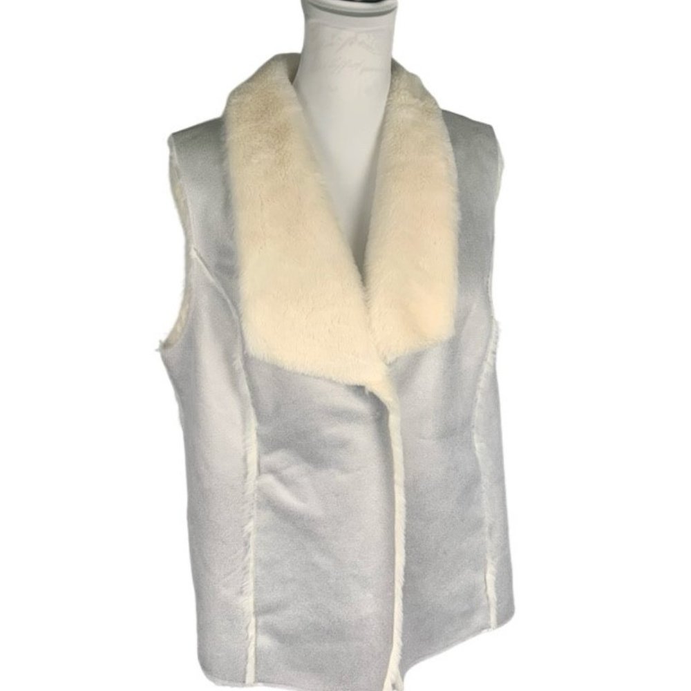 EUC Tyler Boe Sherpa Sleeveless Vegan Fur Vest - Sz. L Pockets
